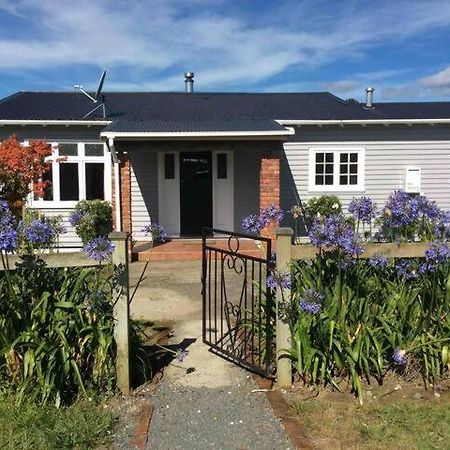 Rural Country Retreat Villa New Plymouth Exterior photo